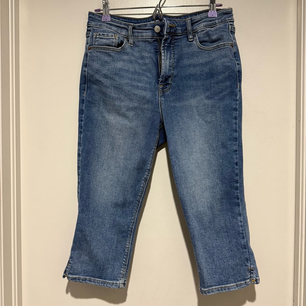 Old Navy High-Waisted Rockstar Slim Capris - 8
